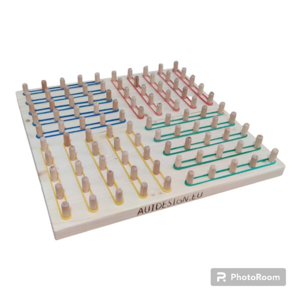 Geomeetria mäng geoboard